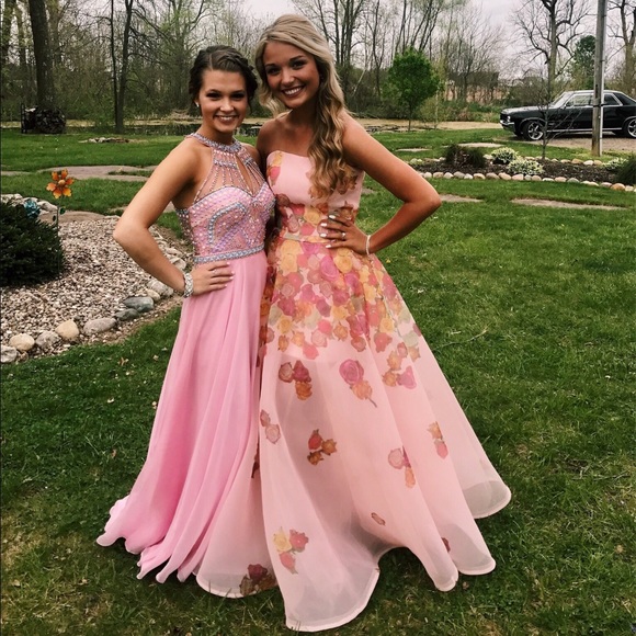 pink flowery sherri hill prom dress - Picture 4 of 8